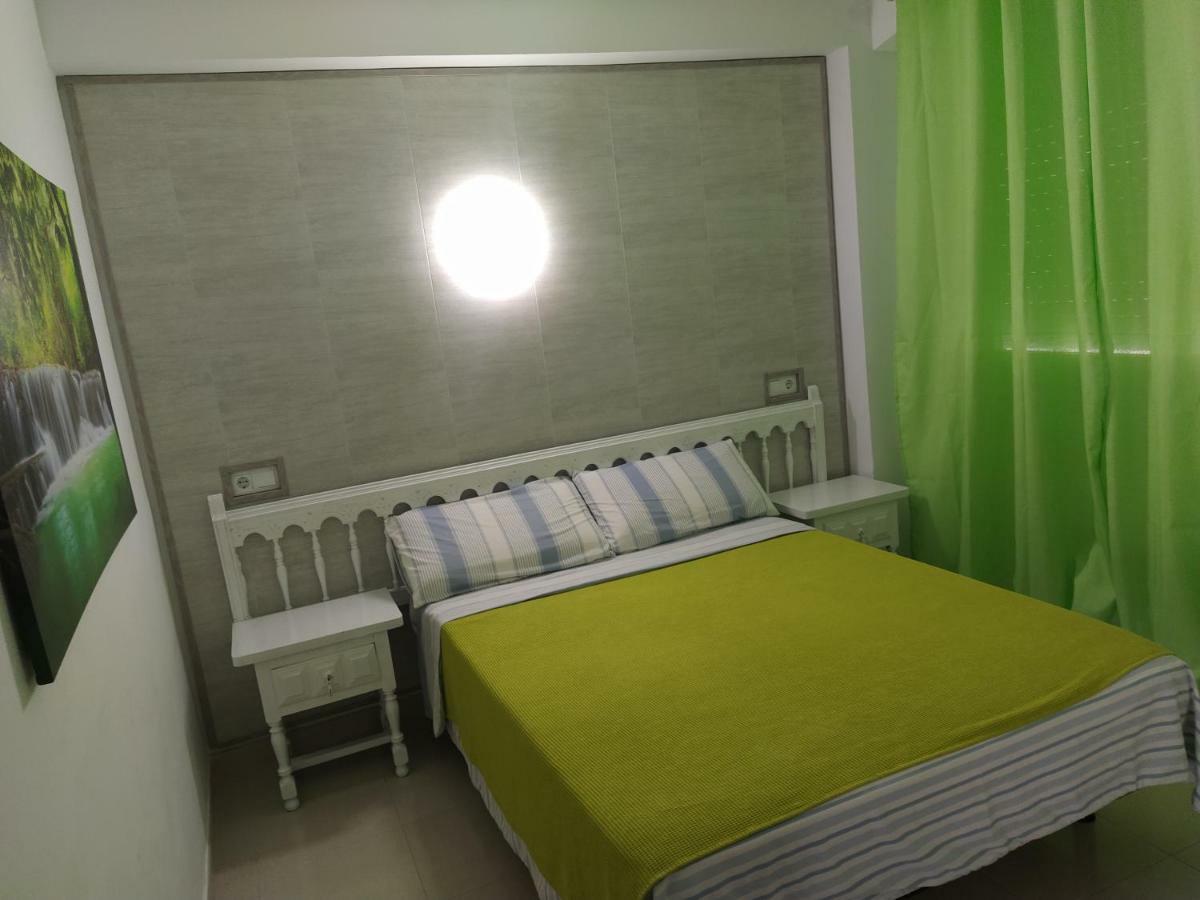 Apartamento Primera Linea De Mar Hospitalet De L'Infant Exterior photo